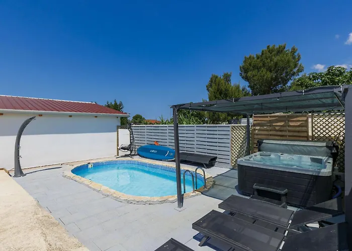 Sabo-1 By Interhome 보드냔